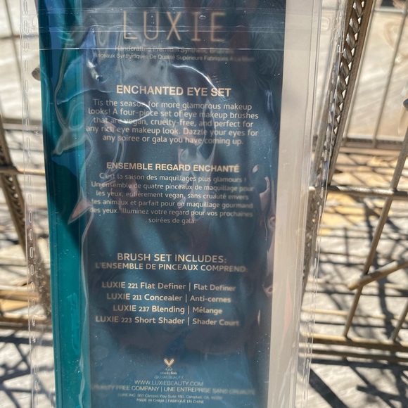 LUXIE Enchanted Eye Set NIB - Picture 5 of 6